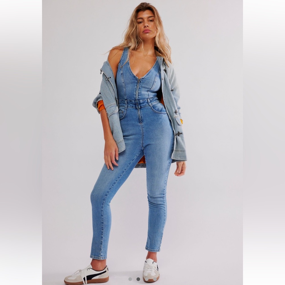 We the Free CRVY Queen's Court Jumpsuit - Sz S